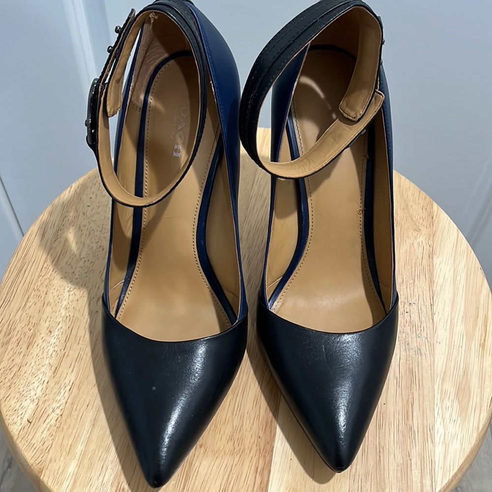 Coach Pumps Sz 8